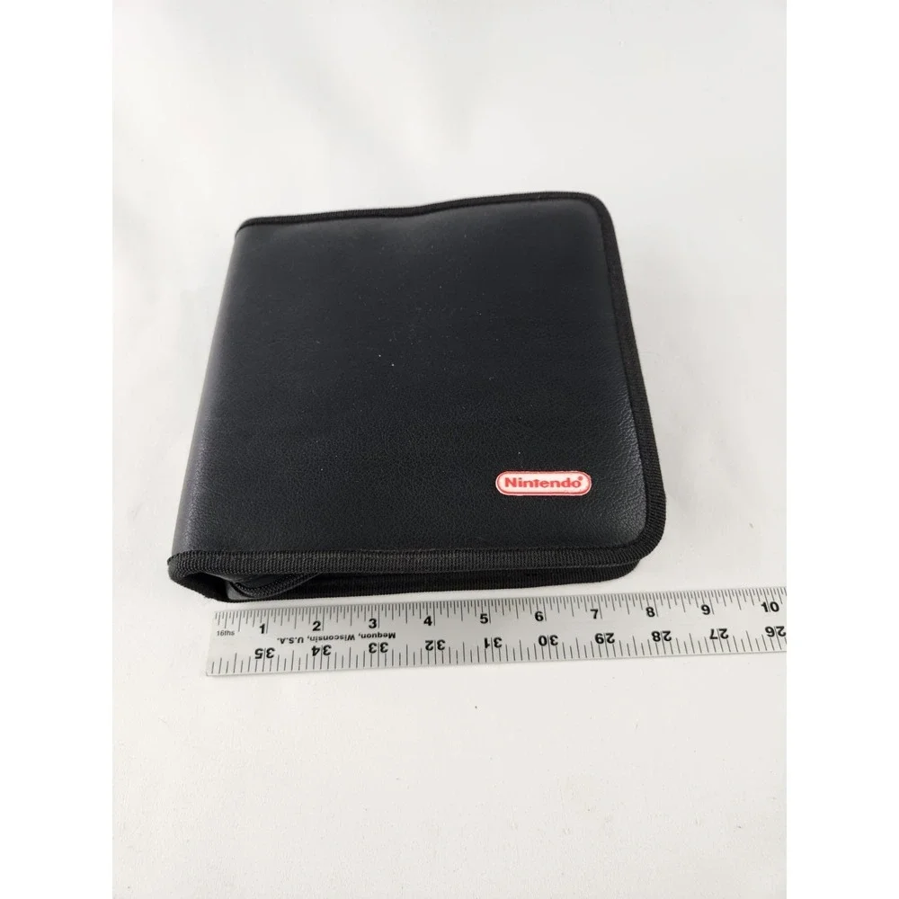 Vintage Nintendo GBA Game Boy GAMEBOY Advance 32 Case Folder Binder Black Rare